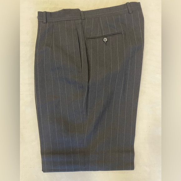 Aquascutum of London Vintage 3 Piece Striped Pleated Wool Suit in Gray Size 44 L - Picture 5 of 15